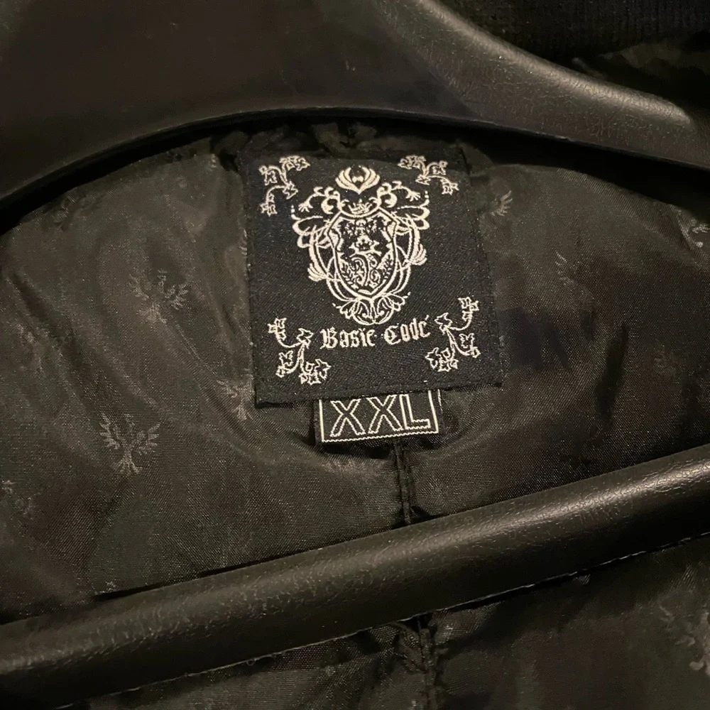 Basic Code jacket - Picture 2 of 2